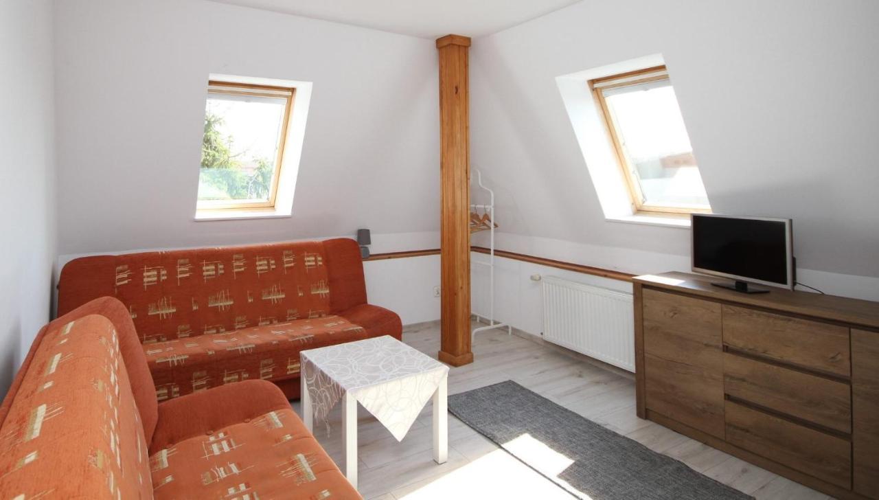 Pokoje Goscinne Lidia Łeba Habitación foto