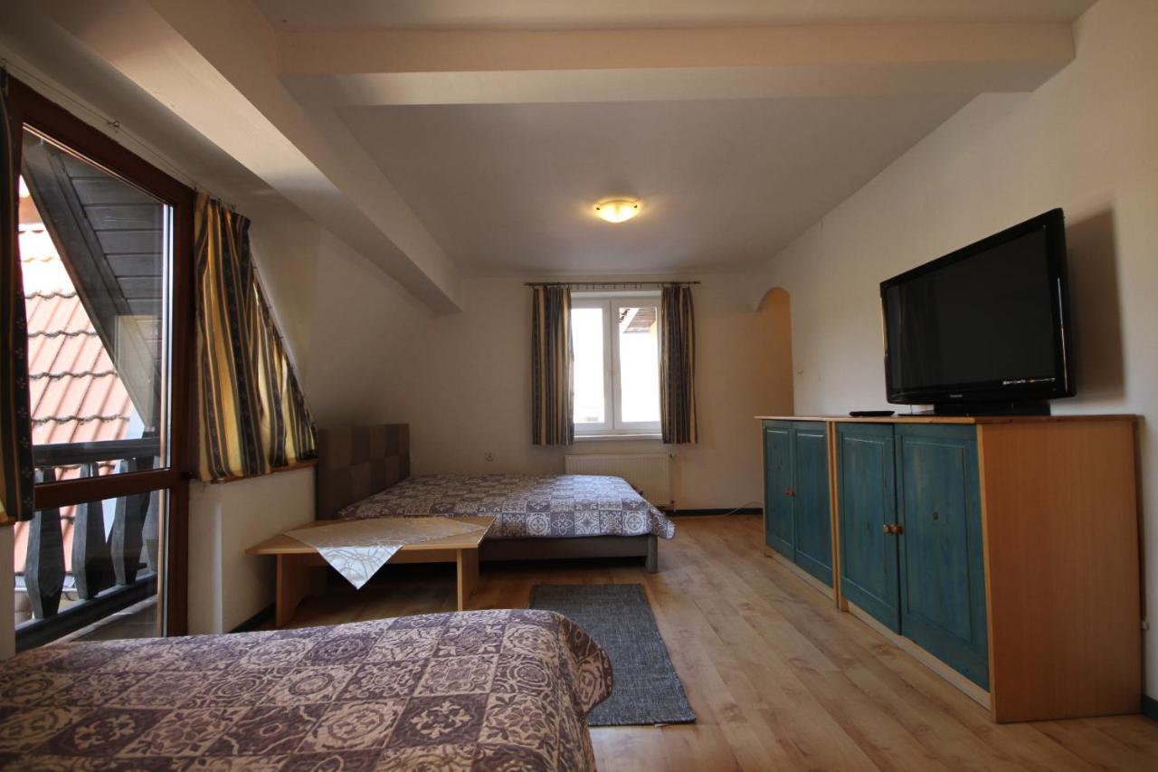 Pokoje Goscinne Lidia Łeba Habitación foto